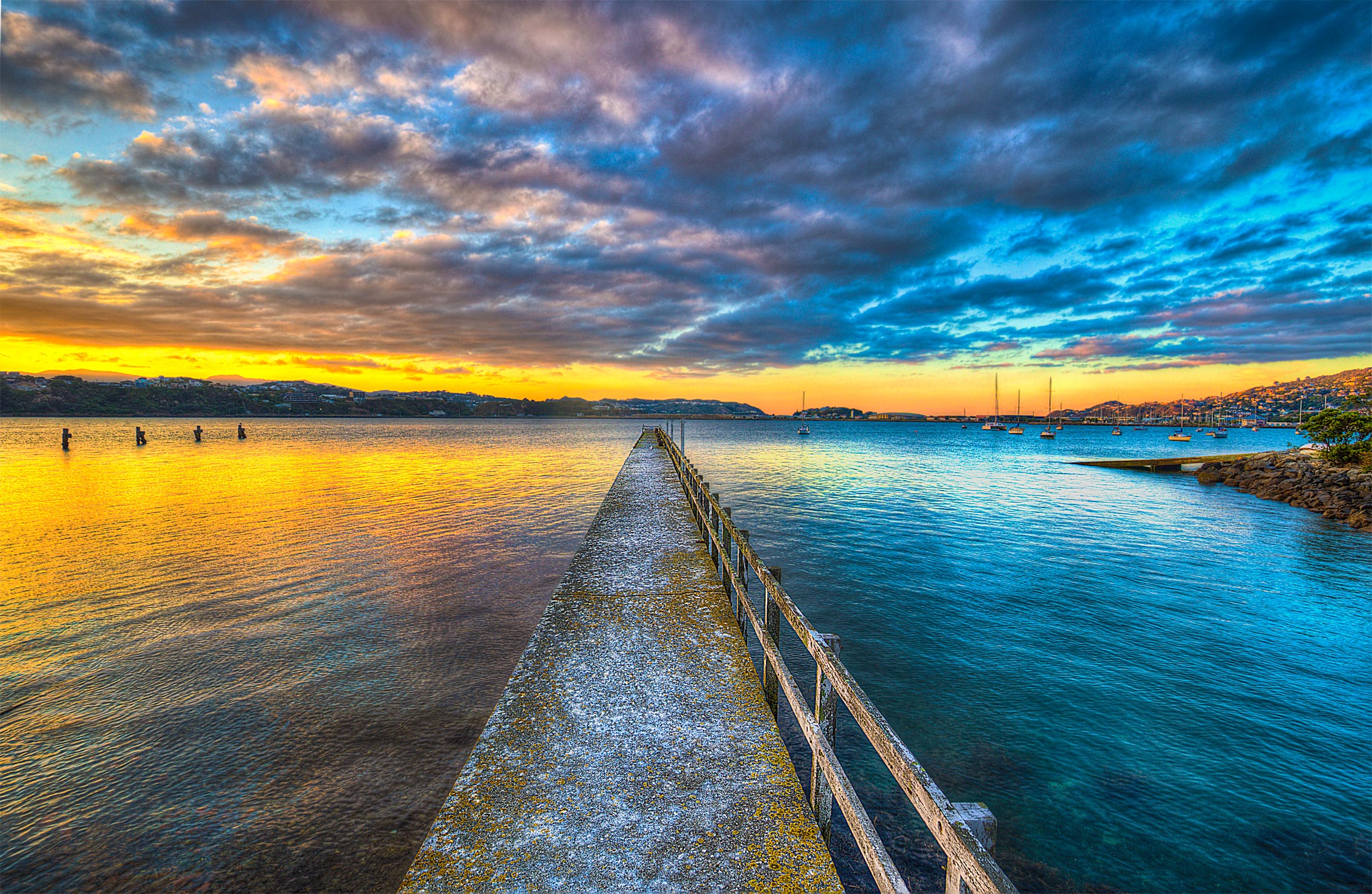 Sunriseatthedocks_compressed2