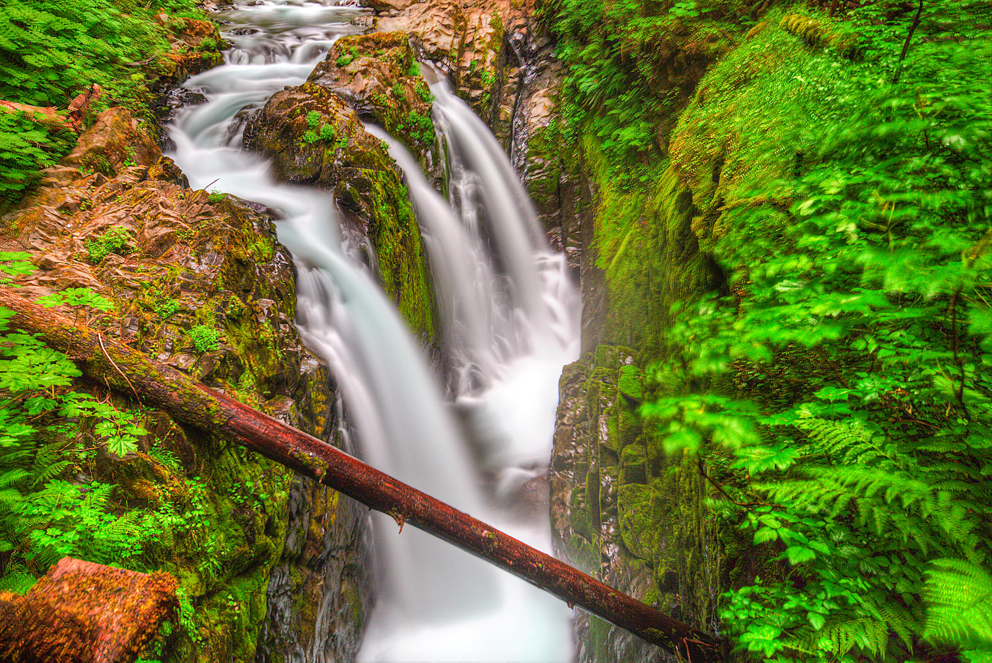 Waterfall_compressed