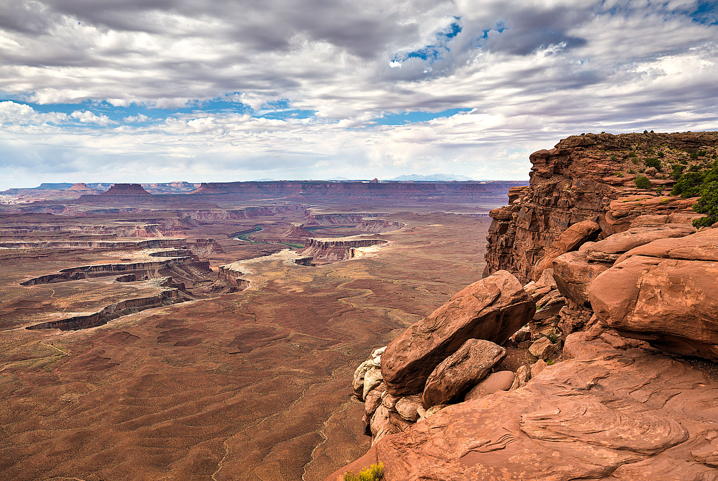 Looking over the Canyon with the Green River in the distance