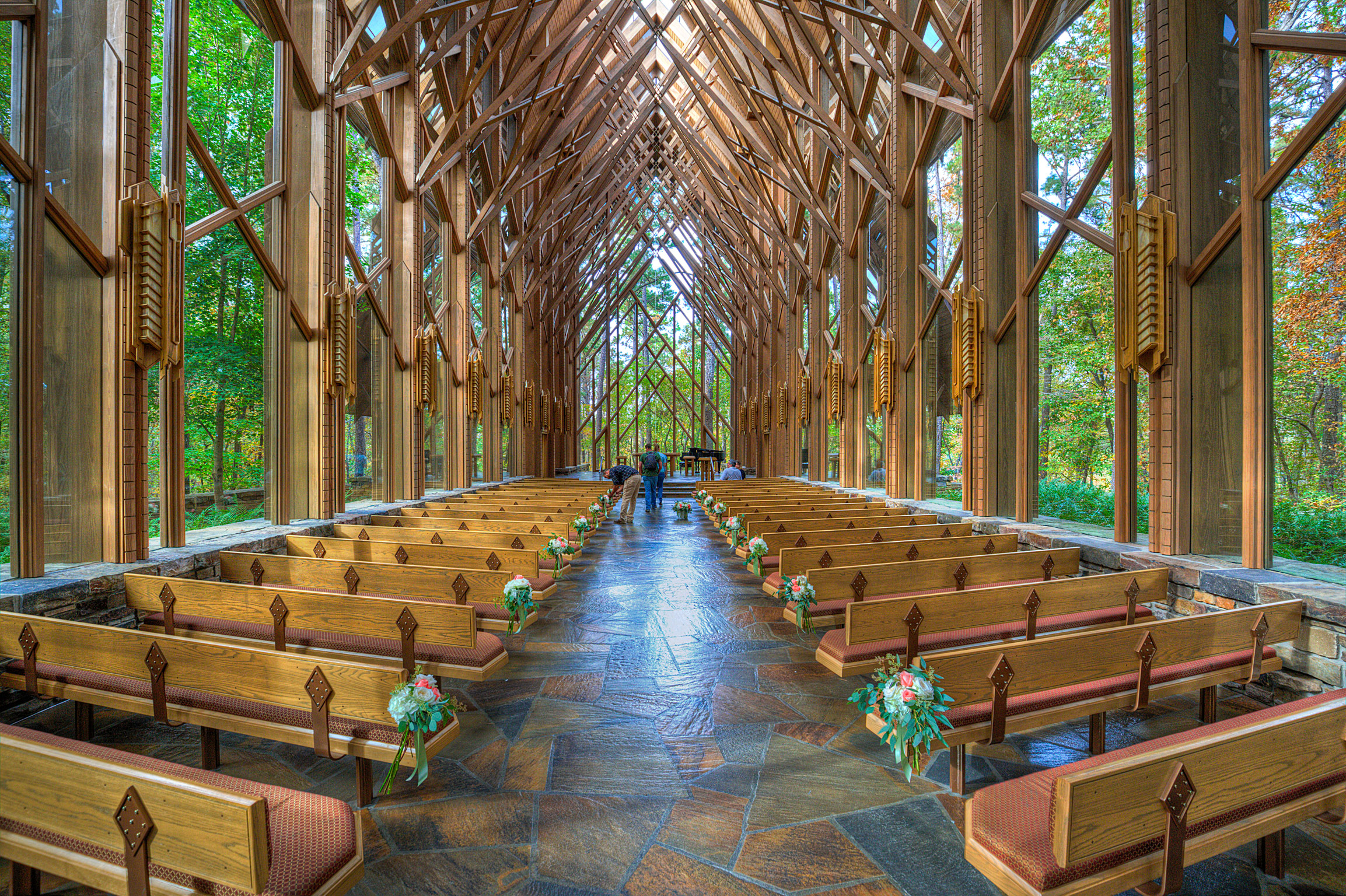 Designed by E Fay Jones- those of you who followed me in February know that I visited a "sister" chapel to this one in Bentonville called the "Mildred B Cooper" Chapel.