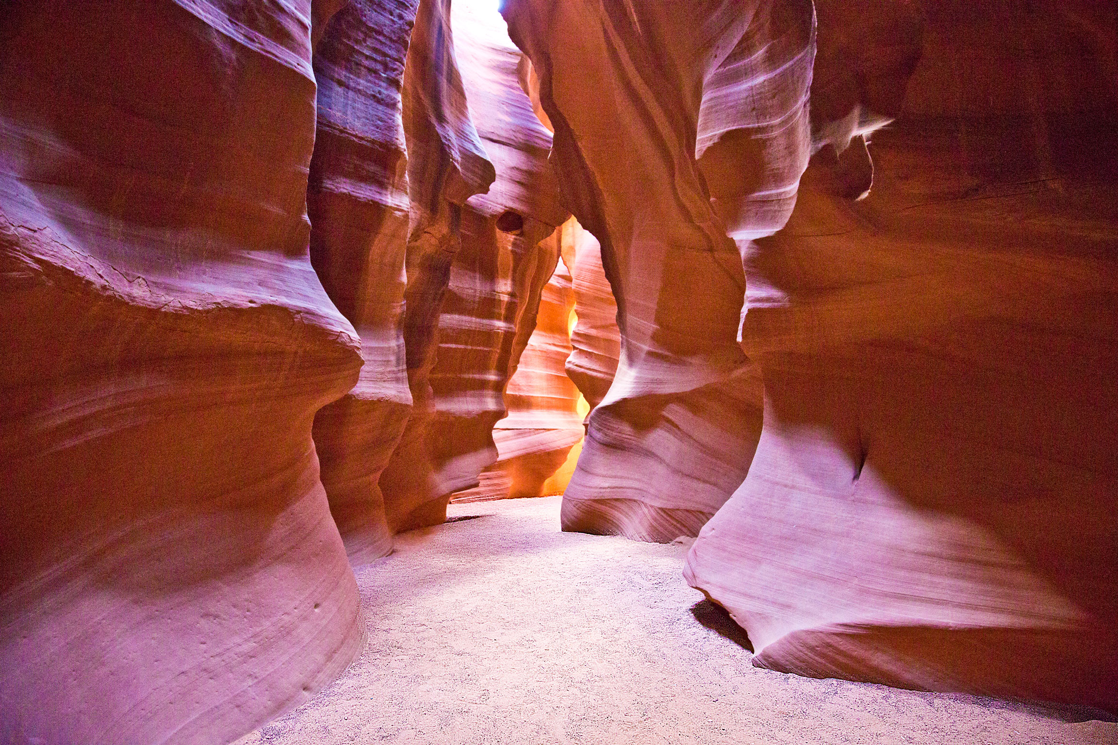 Antelope canyon bends